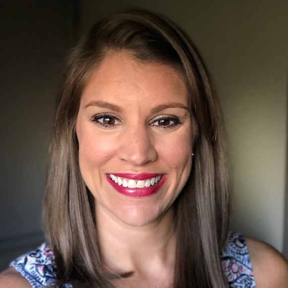 Meet your Posher, Sarah - Picture 1 of 1